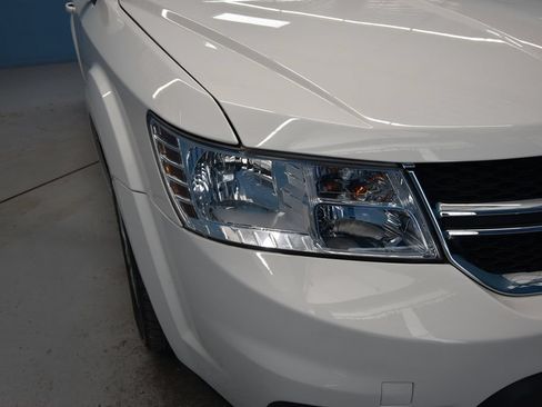 Used 2018 Dodge Journey SXT w/ Connectivity Group FWD image 40
