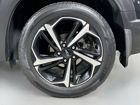 Used 2022 Chevrolet TrailBlazer RS w/ Sun and Liftgate Package FWD image 33