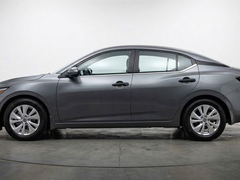 Used 2025 Nissan Sentra S FWD image 5