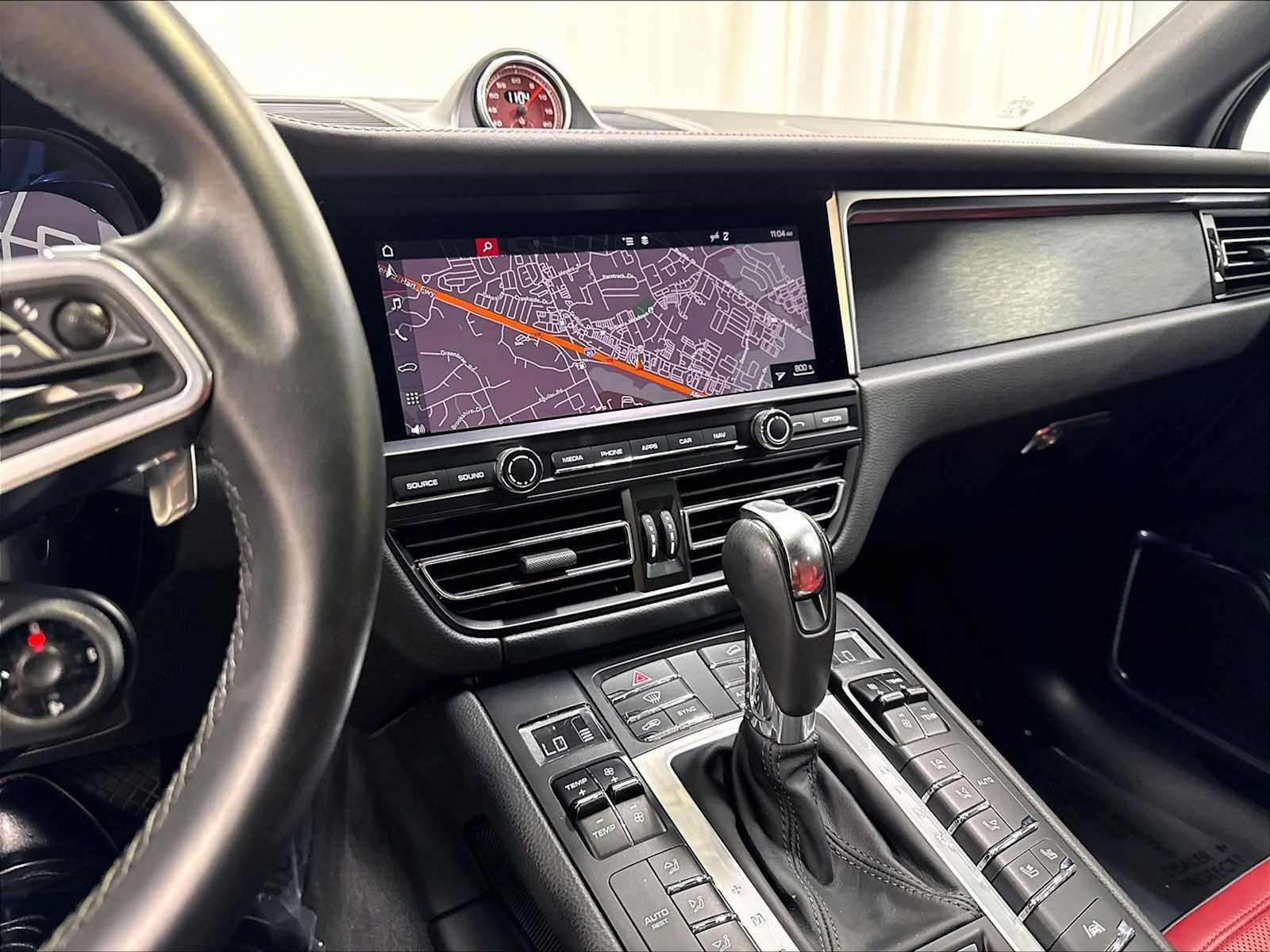 Used 2021 Porsche Macan GTS AWD/4WD image 19