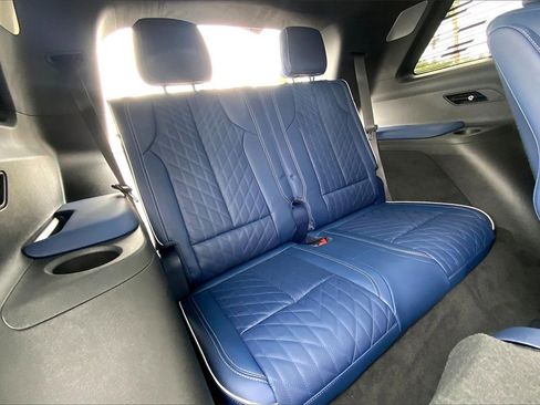 New 2026 Cadillac Vistiq Premium Luxury image 30