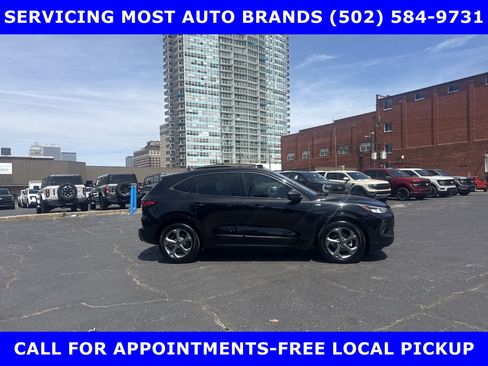 Used 2023 Ford Escape ST-Line w/ Equipment Group 301A FWD image 5