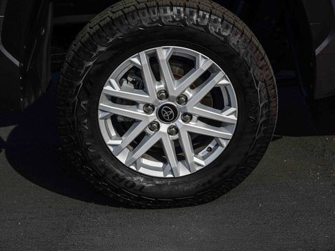 Used 2023 Toyota Tundra SR5 image 8