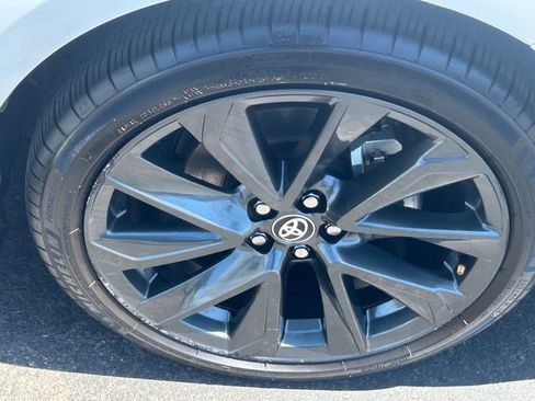 Used 2025 Toyota Corolla SE FWD image 11
