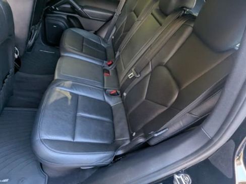 Used 2014 Porsche Cayenne Platinum Edition image 19