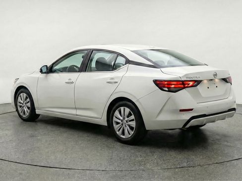Used 2025 Nissan Sentra S image 6
