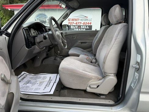 Used 2001 Toyota Tacoma 4x4 Xtracab image 12