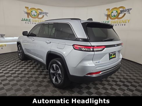 Used 2023 Jeep Grand Cherokee 4WD 4xe image 6