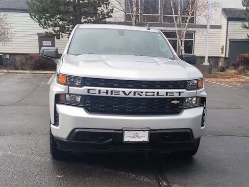 Used 2022 Chevrolet Silverado 1500 Custom image 4