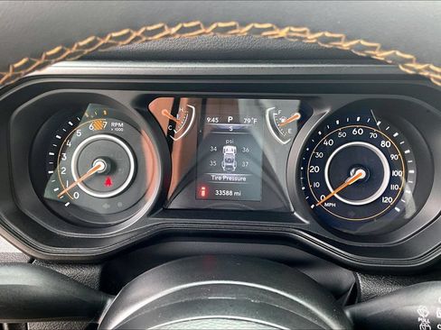 Used 2024 Jeep Wrangler Unlimited Sport AWD/4WD image 13