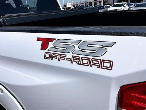 Used 2019 Toyota Tundra SR5 w/ SR5 Upgrade Package RWD image 9