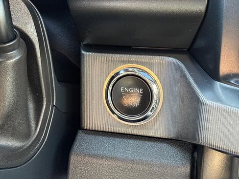 Used 2025 Ford F250 Platinum AWD/4WD image 33