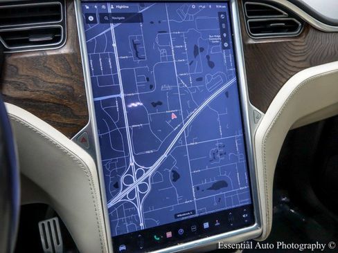 Used 2018 Tesla Model X P100D image 21