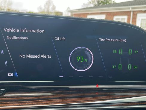 New 2024 Cadillac Escalade Premium Luxury image 25