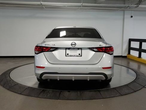 Used 2022 Nissan Sentra SV w/ Trunk Package FWD image 8