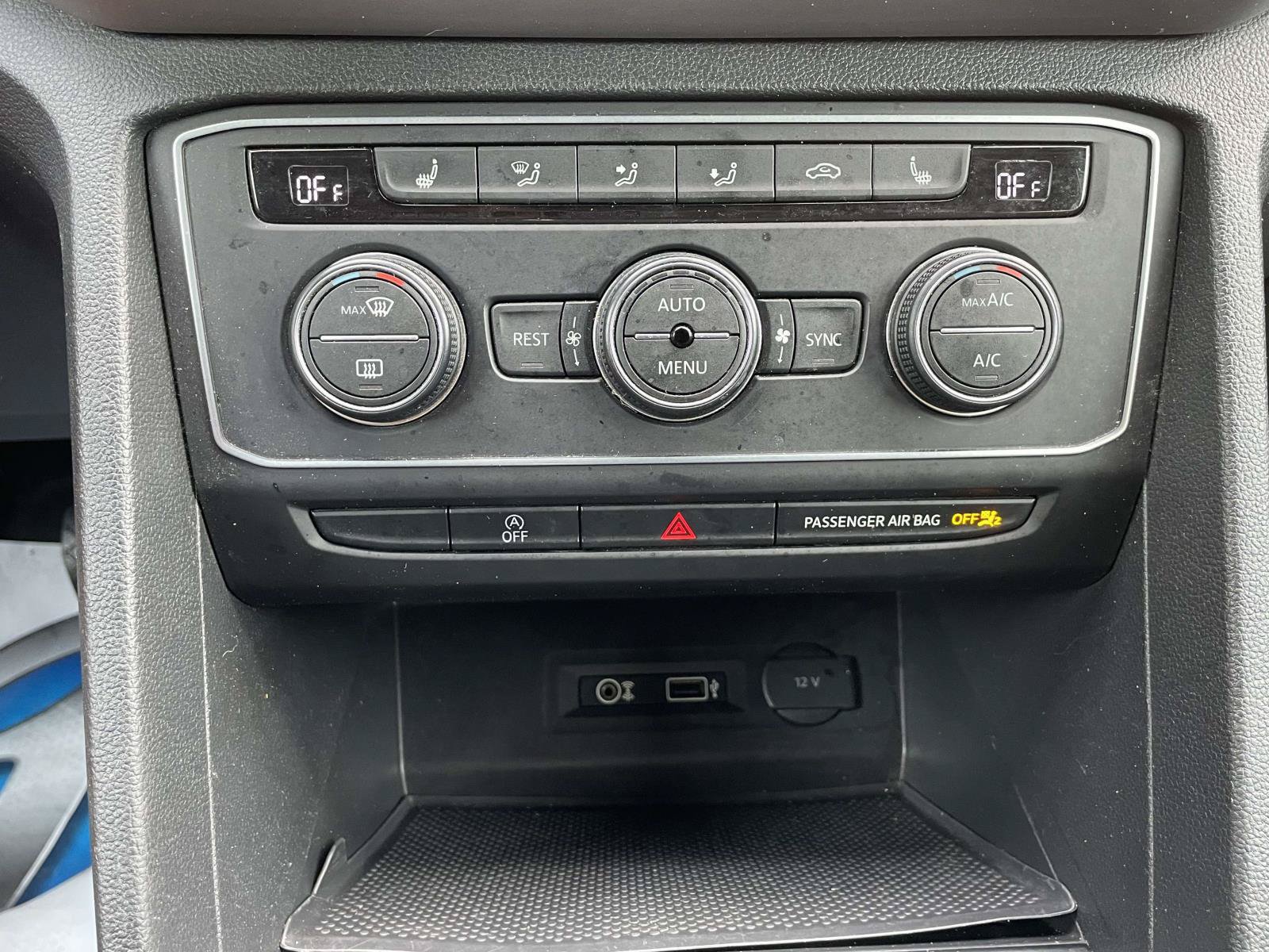 Used 2019 Volkswagen Atlas SE FWD image 29