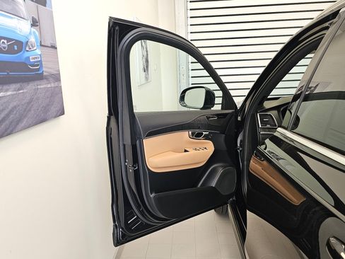 Certified 2024 Volvo XC90 T8 Ultimate w/ Protection Package Premier image 22