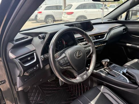 Used 2022 Lexus UX 200 F Sport w/ Accessory Package (Z2) FWD image 8