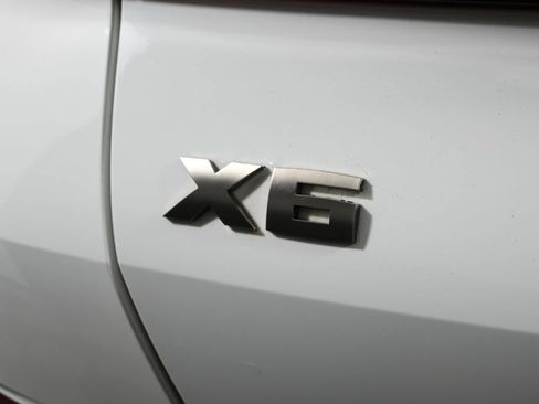 Certified 2023 BMW X6 M50i w/ Dynamic Handling Package image 40