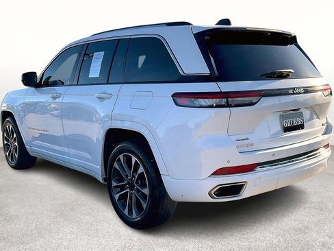 Used 2023 Jeep Grand Cherokee Overland w/ Luxury Tech Group IV image 17