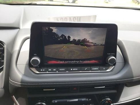 New 2025 Nissan Rogue SV image 12