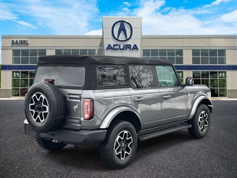 Used 2024 Ford Bronco Outer Banks image 5