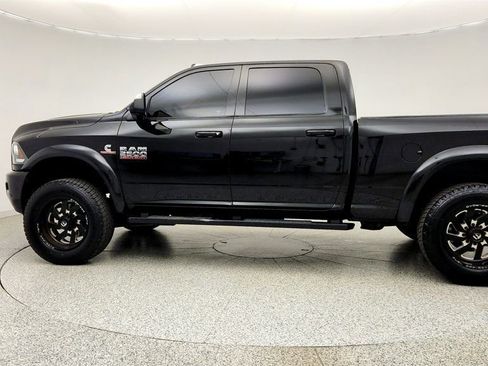 Used 2018 RAM 2500 Laramie w/ Sport Appearance Group AWD/4WD image 8