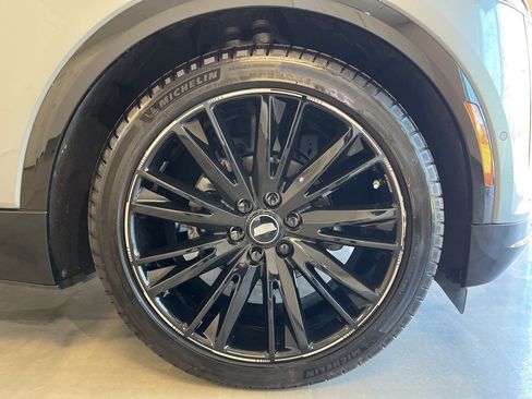 Certified 2024 Cadillac Lyriq Luxury image 7