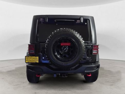 Used 2017 Jeep Wrangler Unlimited Rubicon image 4