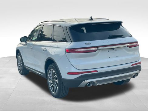 New 2026 Lincoln Corsair Reserve image 3