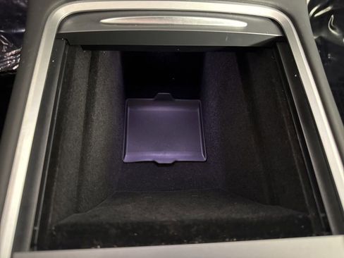 Used 2024 Tesla Model Y Long Range RWD image 32