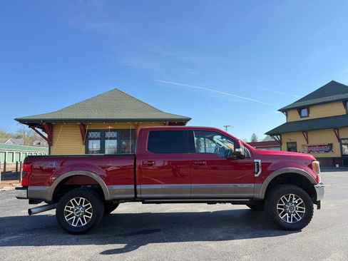 Used 2018 Ford F250 Lariat w/ Lariat Ultimate Package image 2