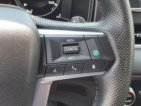 Used 2024 Mitsubishi Outlander SEL AWD/4WD image 18