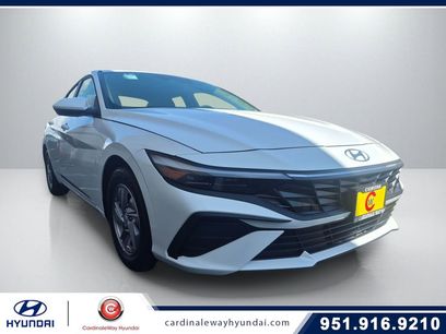 Used 2025 Hyundai Elantra SE w/ Cargo Package