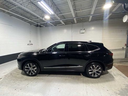 Used 2023 Acura MDX SH-AWD w/ Technology Package image 3