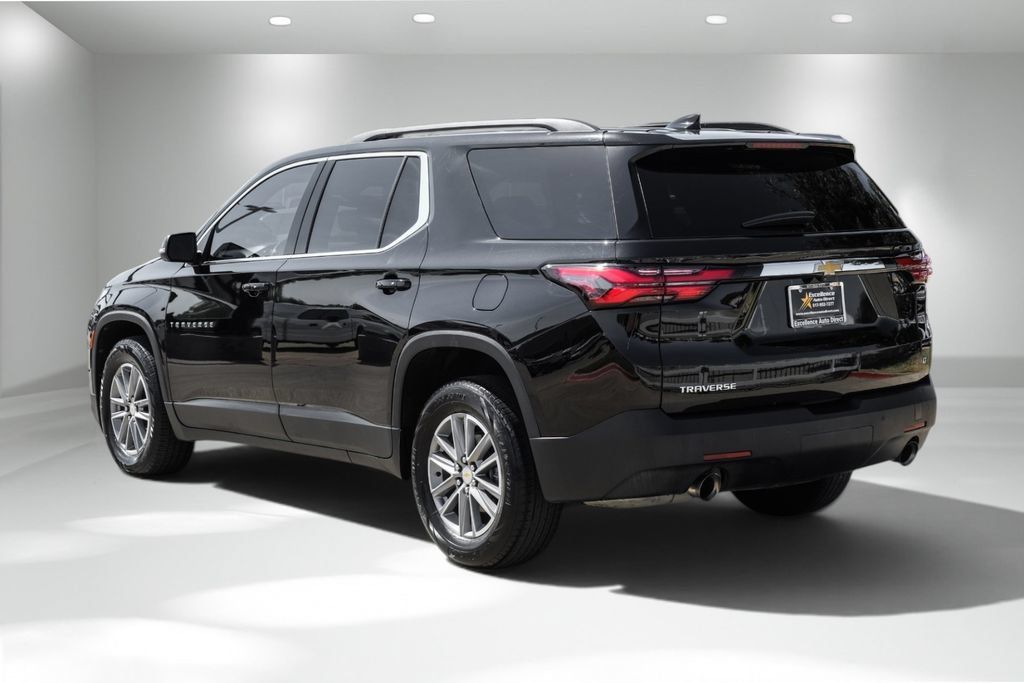 Used 2022 Chevrolet Traverse LT FWD image 8