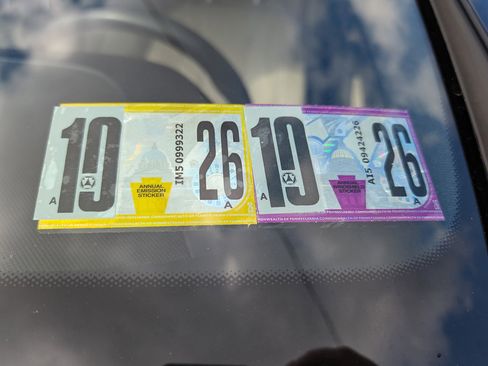 Used 2017 Mercedes-Benz E 300 4MATIC image 30