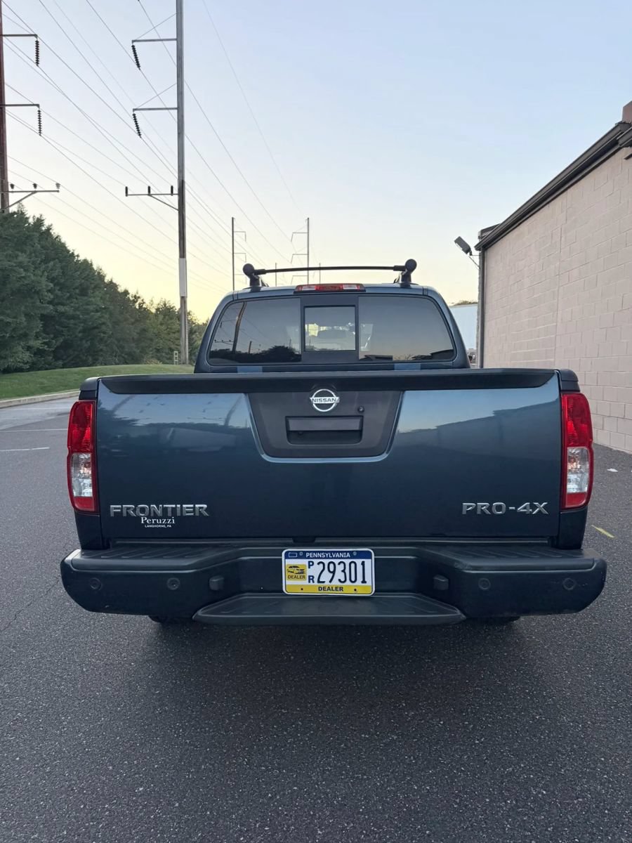 Used 2014 Nissan Frontier PRO-4X w/ Pro-4x Luxury Package AWD/4WD image 6