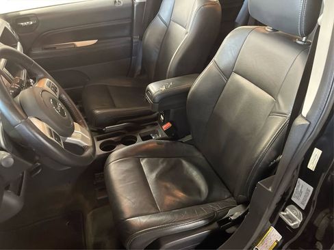 Used 2017 Jeep Compass High Altitude image 23