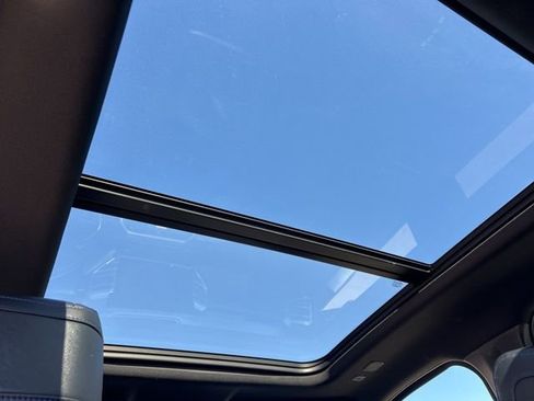 Used 2023 Toyota Tundra Platinum image 13