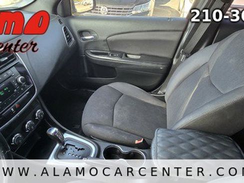 Used 2013 Chrysler 200 Touring image 37