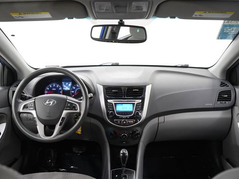Used 2013 Hyundai Accent GLS w/ Premium Pkg image 13