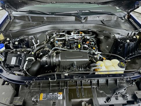 Used 2023 Ford Explorer XLT w/ Equipment Group 202A image 34