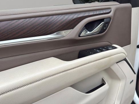 Used 2021 GMC Yukon XL Denali w/ Advanced Technology Package image 6