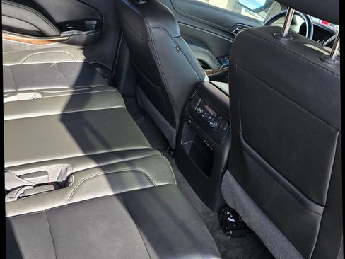 Used 2018 Chevrolet Tahoe LT w/ Luxury Package image 12