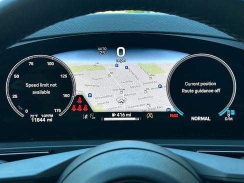 Certified 2025 Porsche Cayenne AWD/4WD image 29
