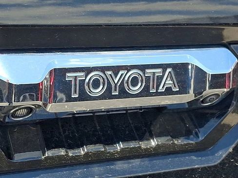Used 2022 Toyota Tundra Capstone AWD/4WD image 9