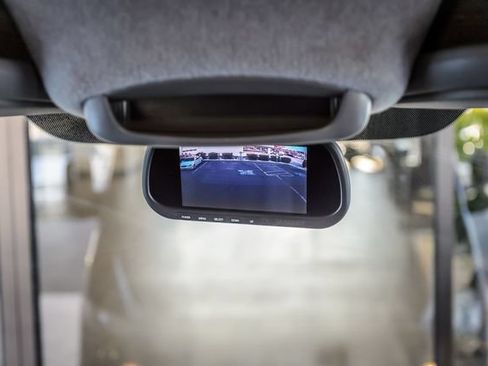 Used 2018 Mercedes-Benz Sprinter 2500 image 34
