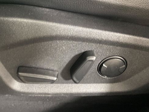 Used 2024 Ford Edge Titanium AWD/4WD image 17