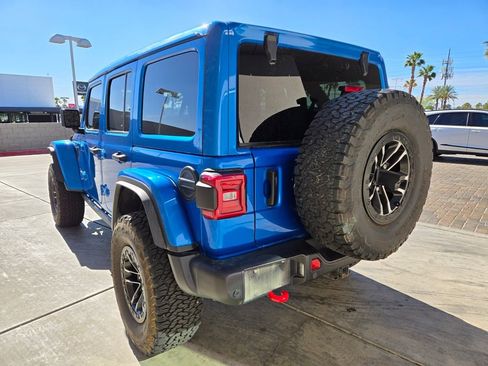 Used 2024 Jeep Wrangler Unlimited Rubicon AWD/4WD image 3